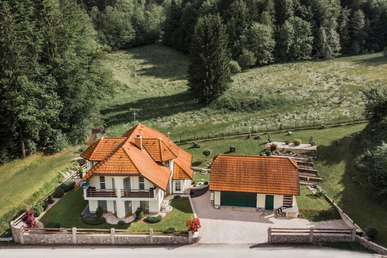 House Of Adventure - The Base To Explore Slovenia Laze v Tuhinju Екстериор снимка